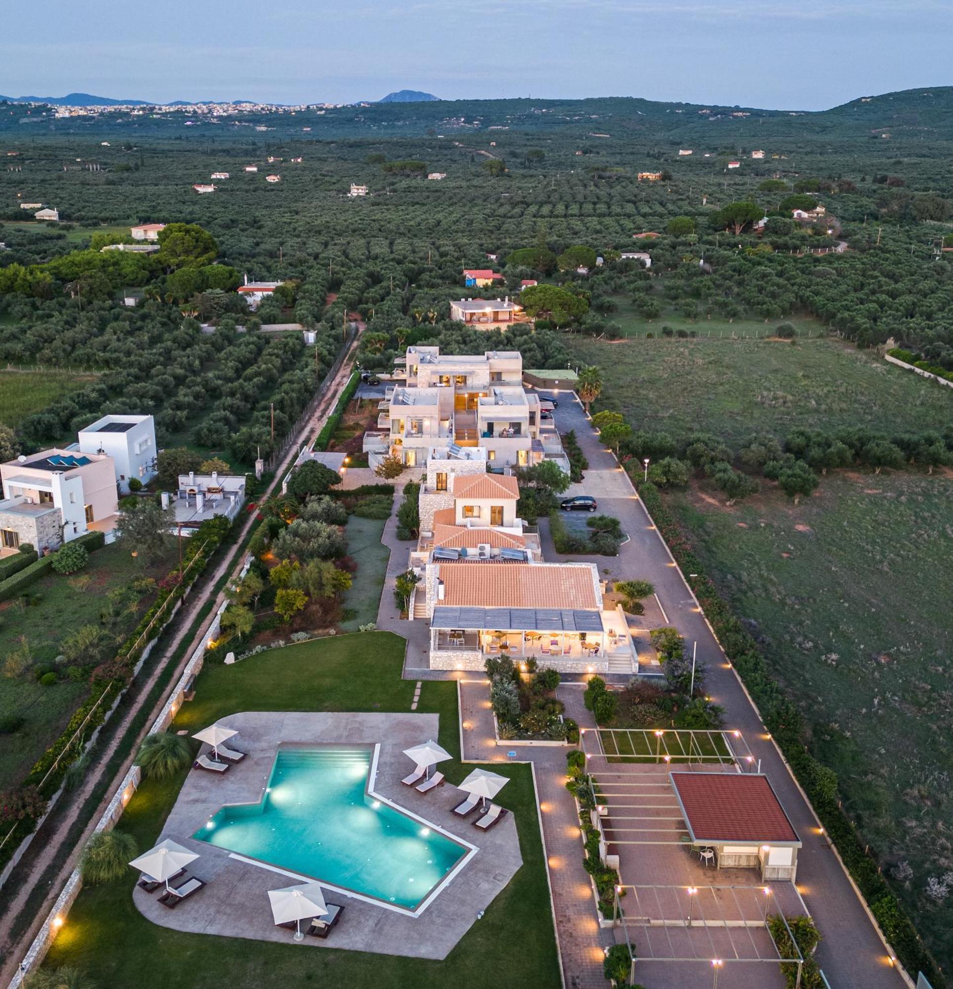 מרתופוליס Callisto Seaside Homes & Suites מראה חיצוני תמונה